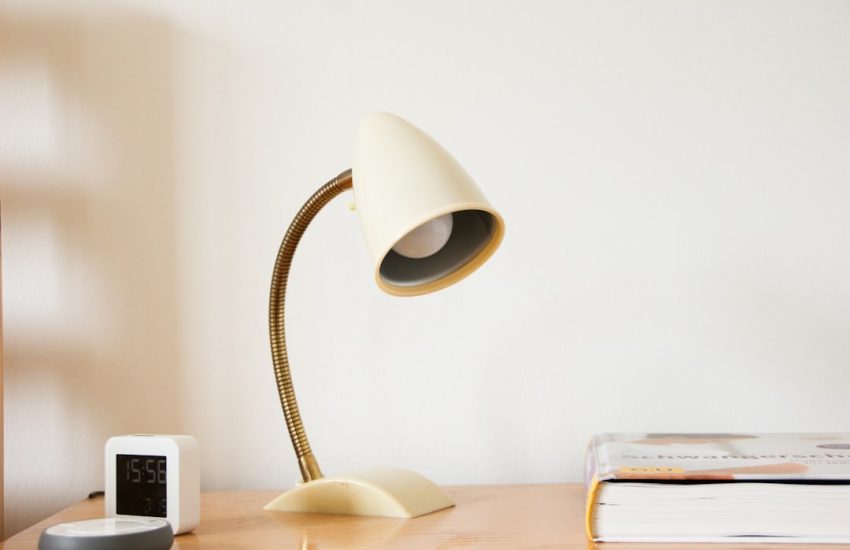 Photo Table Lamp